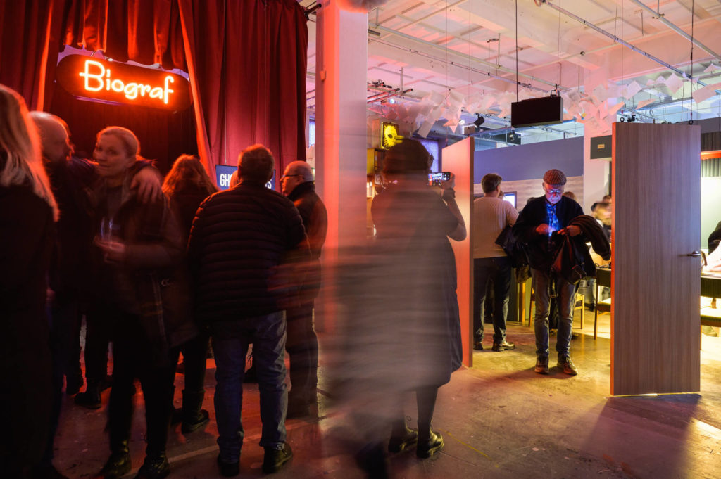 Bild från utställningen Ufo Norrköpings vernissage.